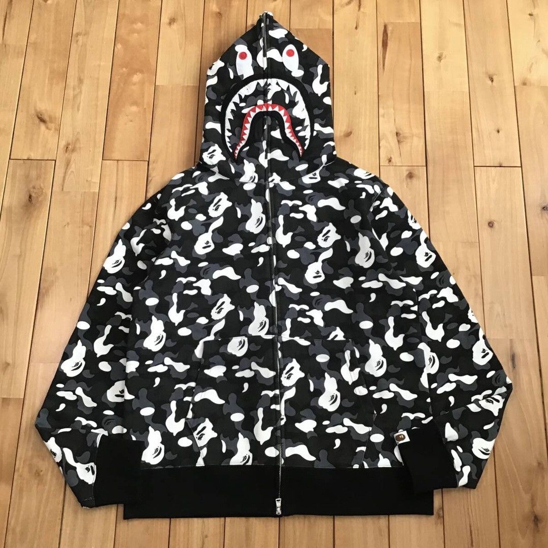 Bape 🔥DSMG Store Camo🔥 BAPE Separate shark full zip hoodie APE Size US L / EU 52-54 / 3 - 1 Thumbnail