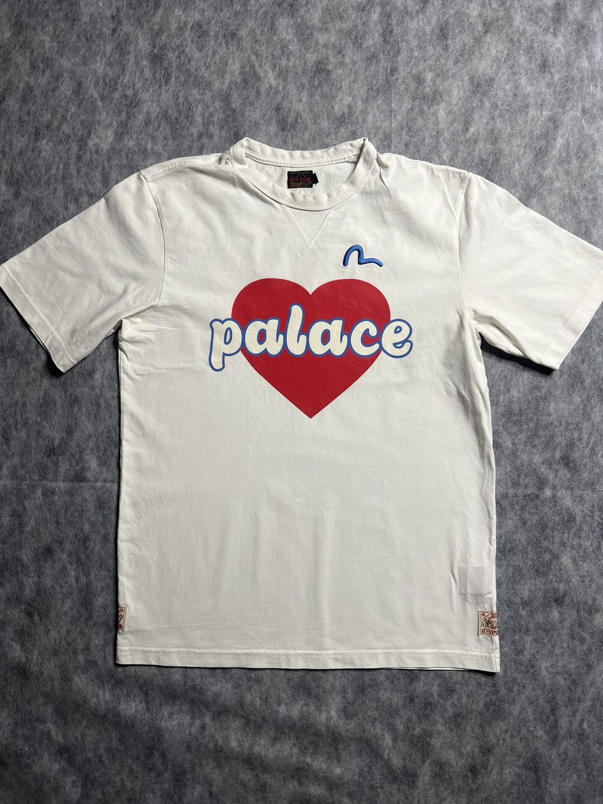 Evisu × Palace PALACE EVISU HEART T-SHIRT (WHITE) Size US L / EU 52-54 / 3 - 2 Thumbnail