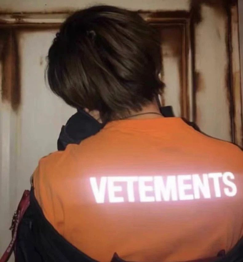 Vetements vetements Staff 3M reflective employee short sleeves 2505-N Size US L / EU 52-54 / 3 - 6 Thumbnail