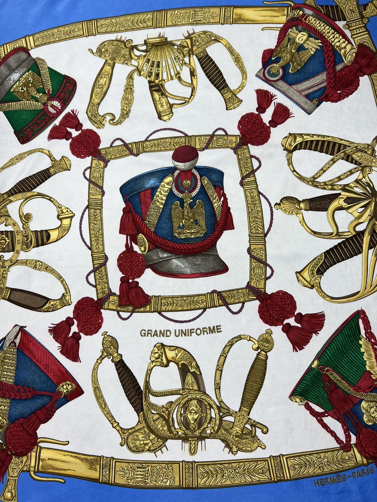 Hermes × Vintage Vintage HERMES CARRE 90 GRAND UNIFORME J. Metz Silk Scarf Size ONE SIZE - 9 Thumbnail