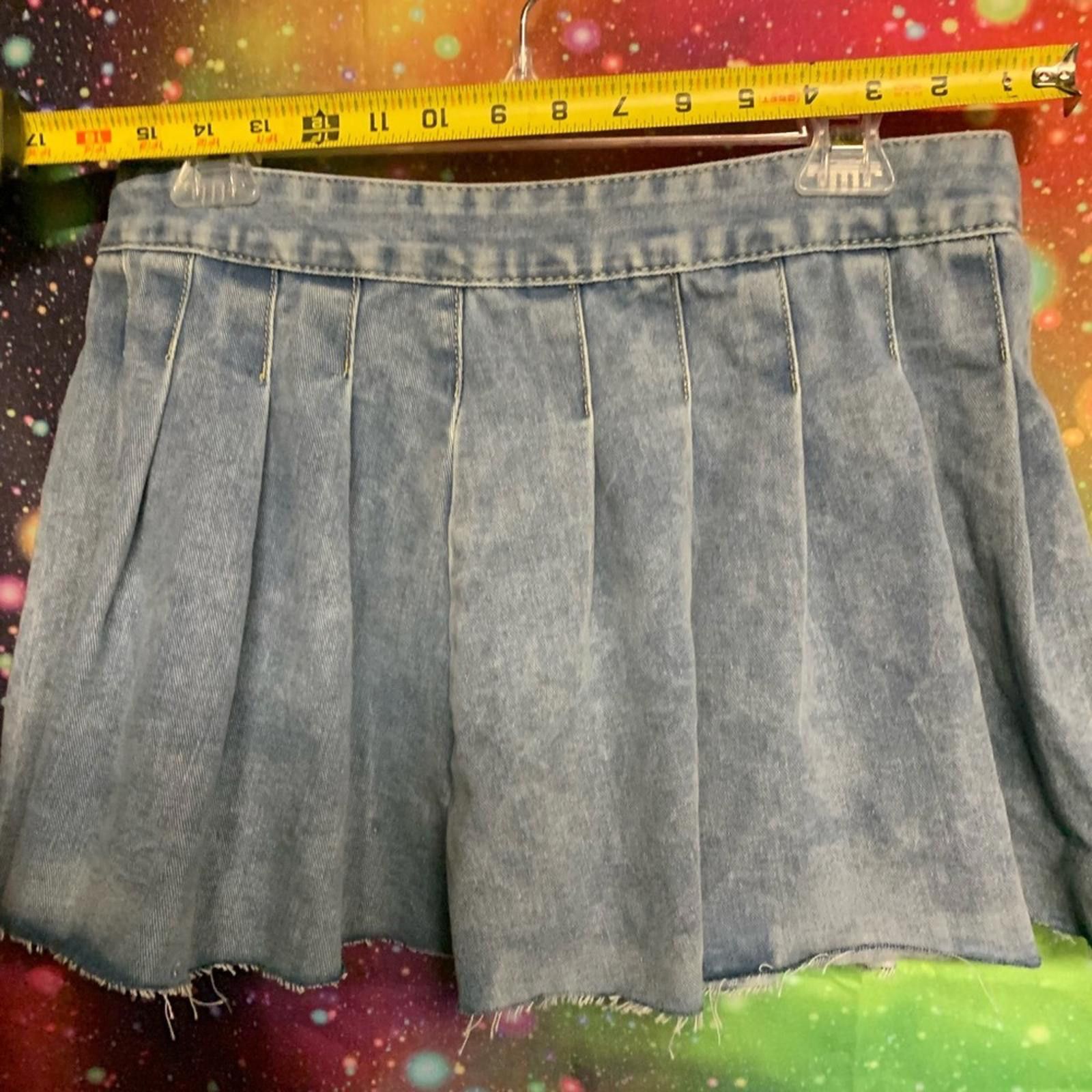 Designer Gray Pleated Skater Mini Skirt for Casual Days Size 32" / US 10 / IT 46 - 2 Thumbnail