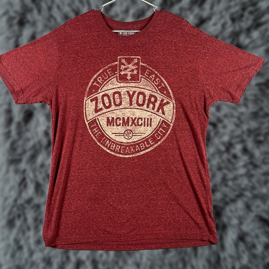 Zoo York VINTAGE Zoo York T-Shirt City Graphic Red L Men Shirts Graphic Tee 90s Skater Mens Size US L / EU 52-54 / 3 - 1 Thumbnail