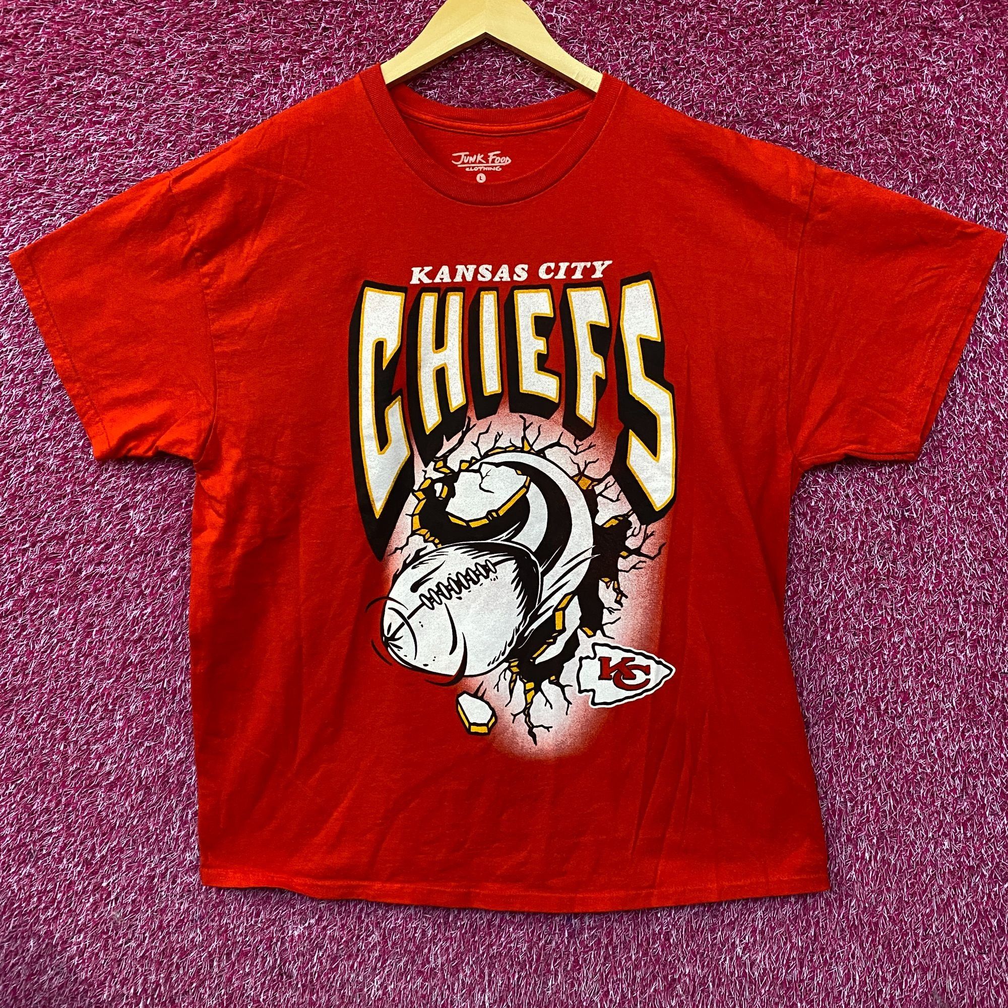 Junk Food Junk Food NFL Kansas City Chiefs Break Through T-Shirt Large Size US L / EU 52-54 / 3 - 1 Thumbnail