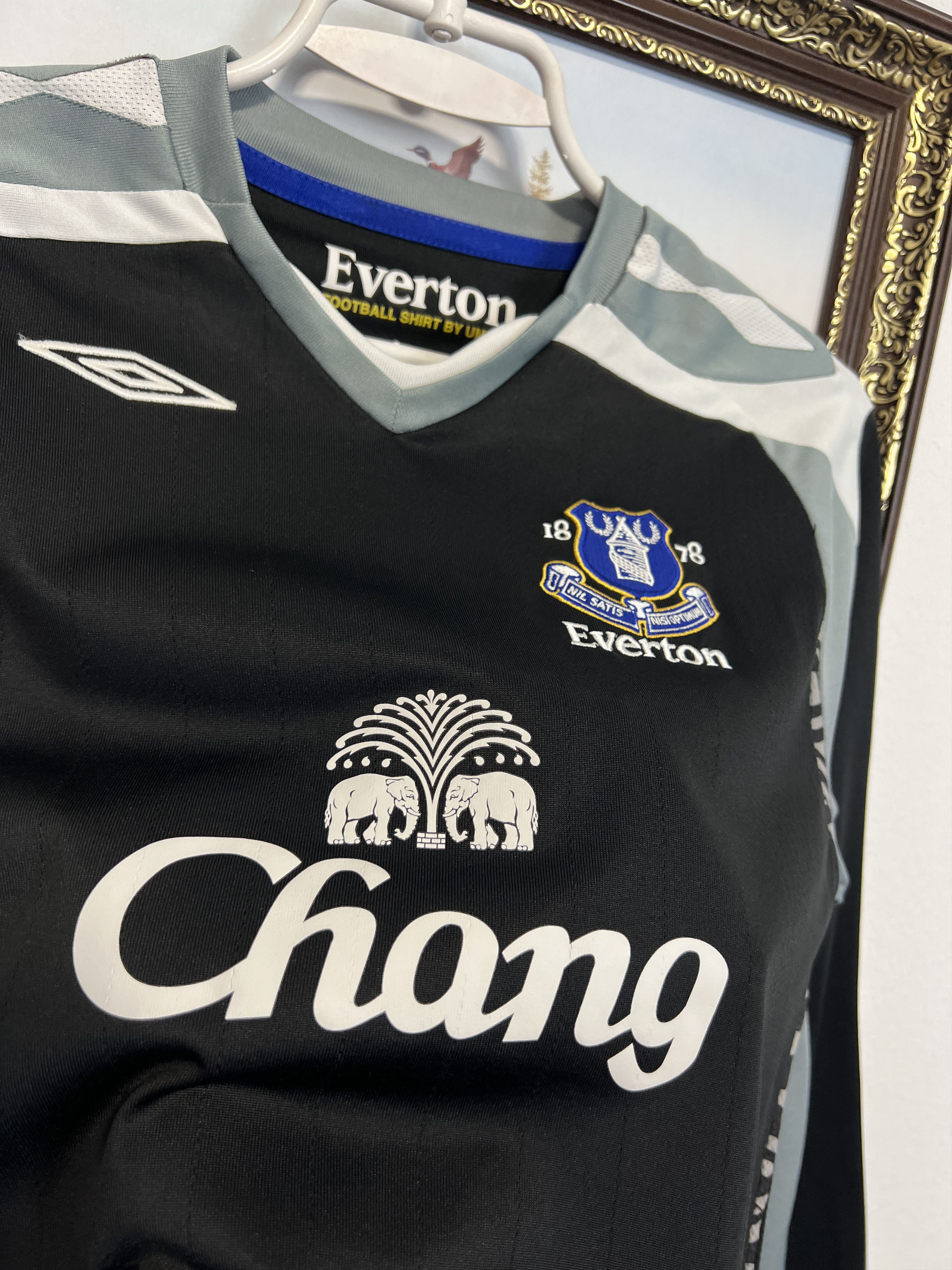 Umbro Everton Goalkeeper football shirt Jersey Howard Size Boys L Size US XXS / EU 40 - 5 Thumbnail