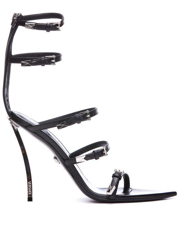 o1y0226 Gladiator Sandals in Black