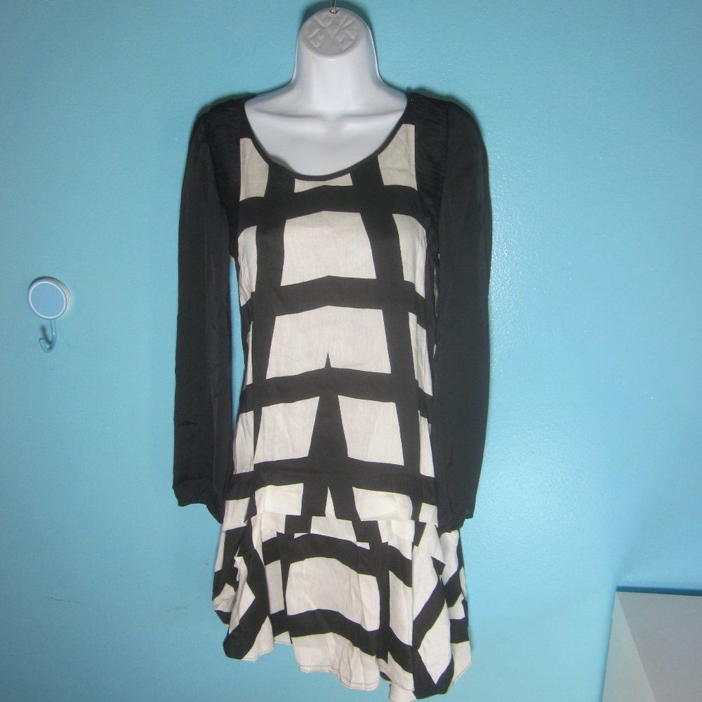 image of Chloe Womens Size Xs Silk Dress Black White Pattern Long Sle