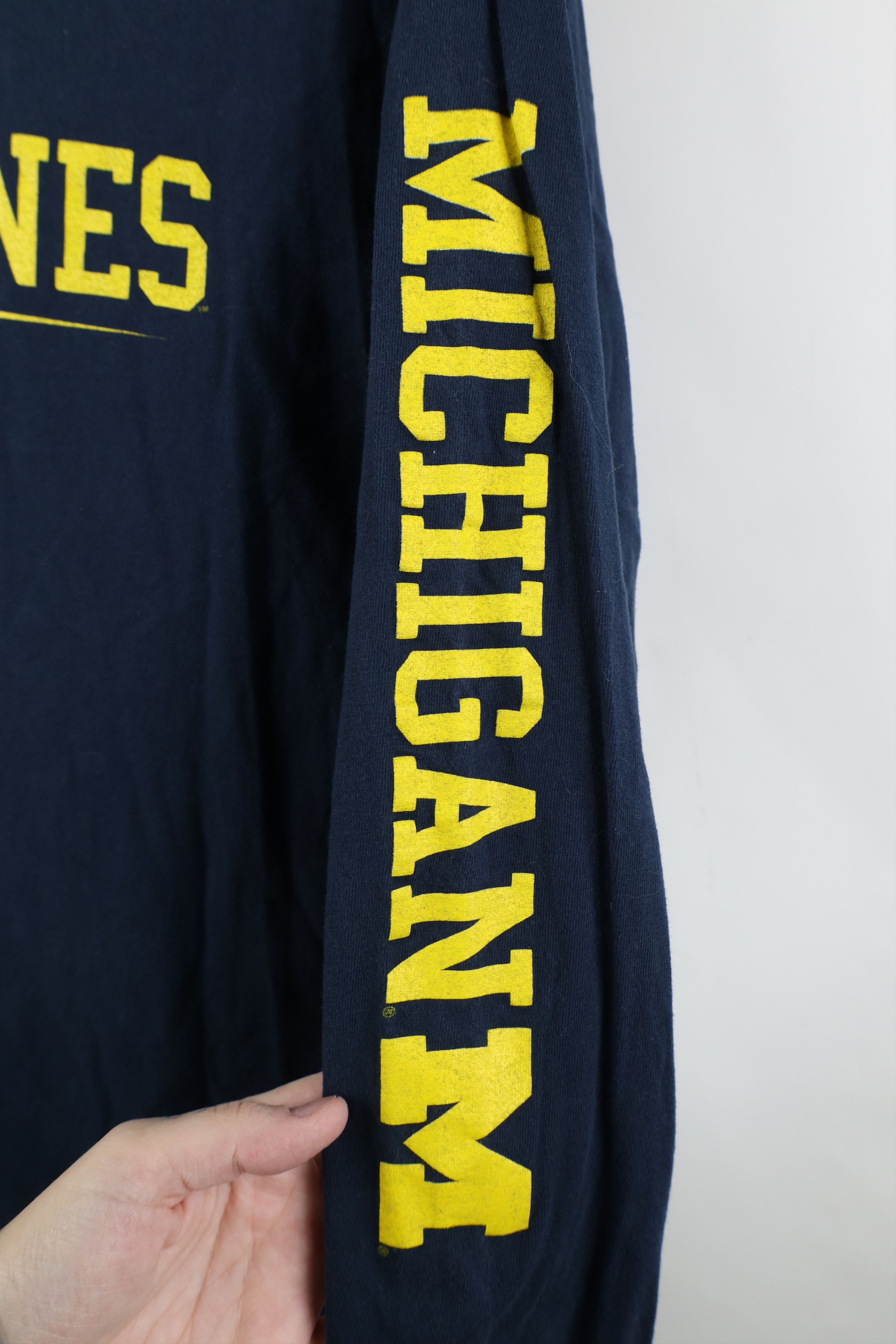 Vintage Vintage 90s University of Michigan Long Sleeve T-Shirt Blue Size US S / EU 44-46 / 1 - 5 Thumbnail