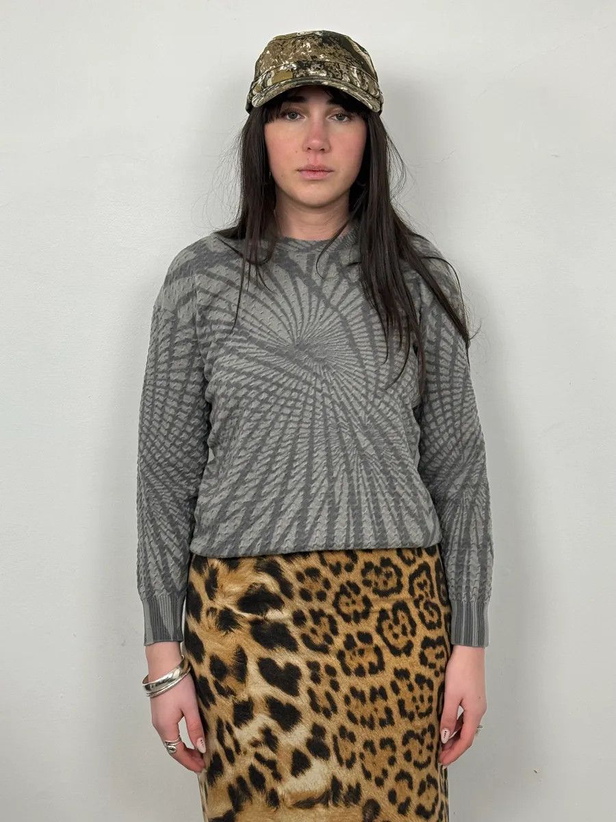 Giorgio Armani AW2013 Giorgio Armani Spiral Grey Wool Sweater Size XS / US 0-2 / IT 36-38 - 3 Thumbnail