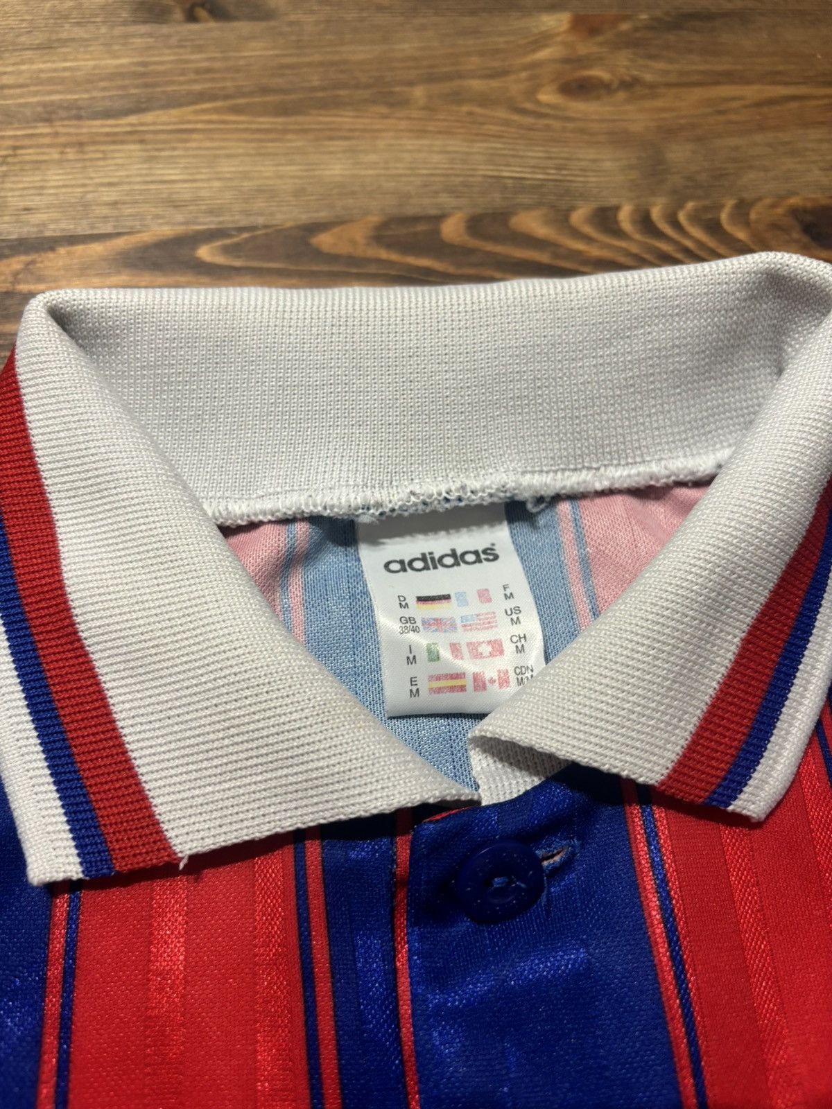 Adidas retro blokecore Adidas Bayern Munchen 1995/96/97 jersey Size US M / EU 48-50 / 2 - 5 Thumbnail