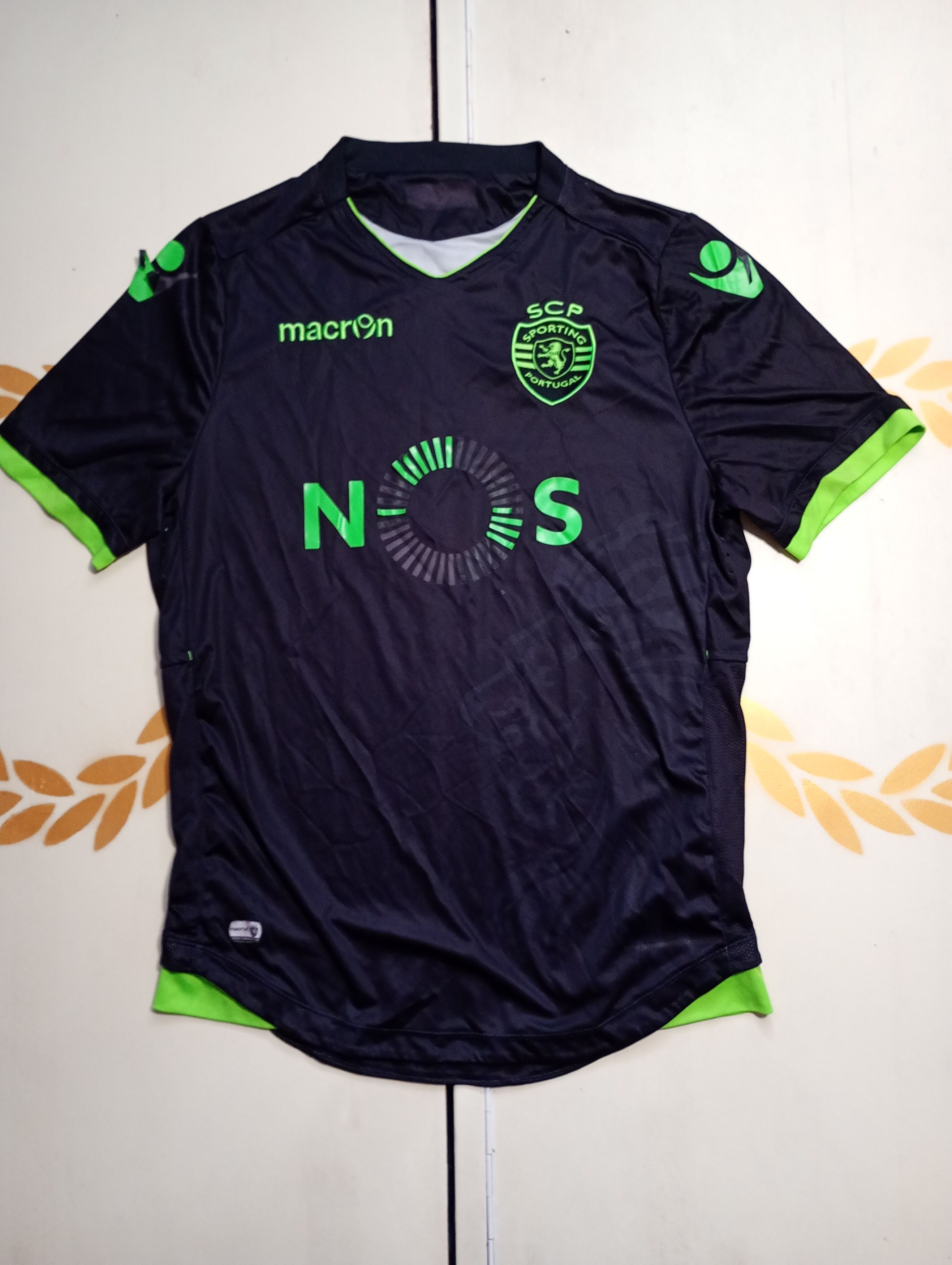 Macron Macron Sporting Lisbon Away Jersey 2016-2017 Size US M / EU 48-50 / 2 - 1 Thumbnail