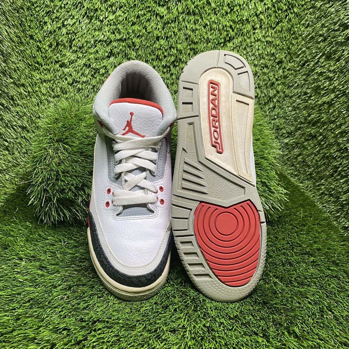 Jordan Brand Jordan 3 “Fire Red” Size US 6.5 / EU 39-40 - 5 Thumbnail