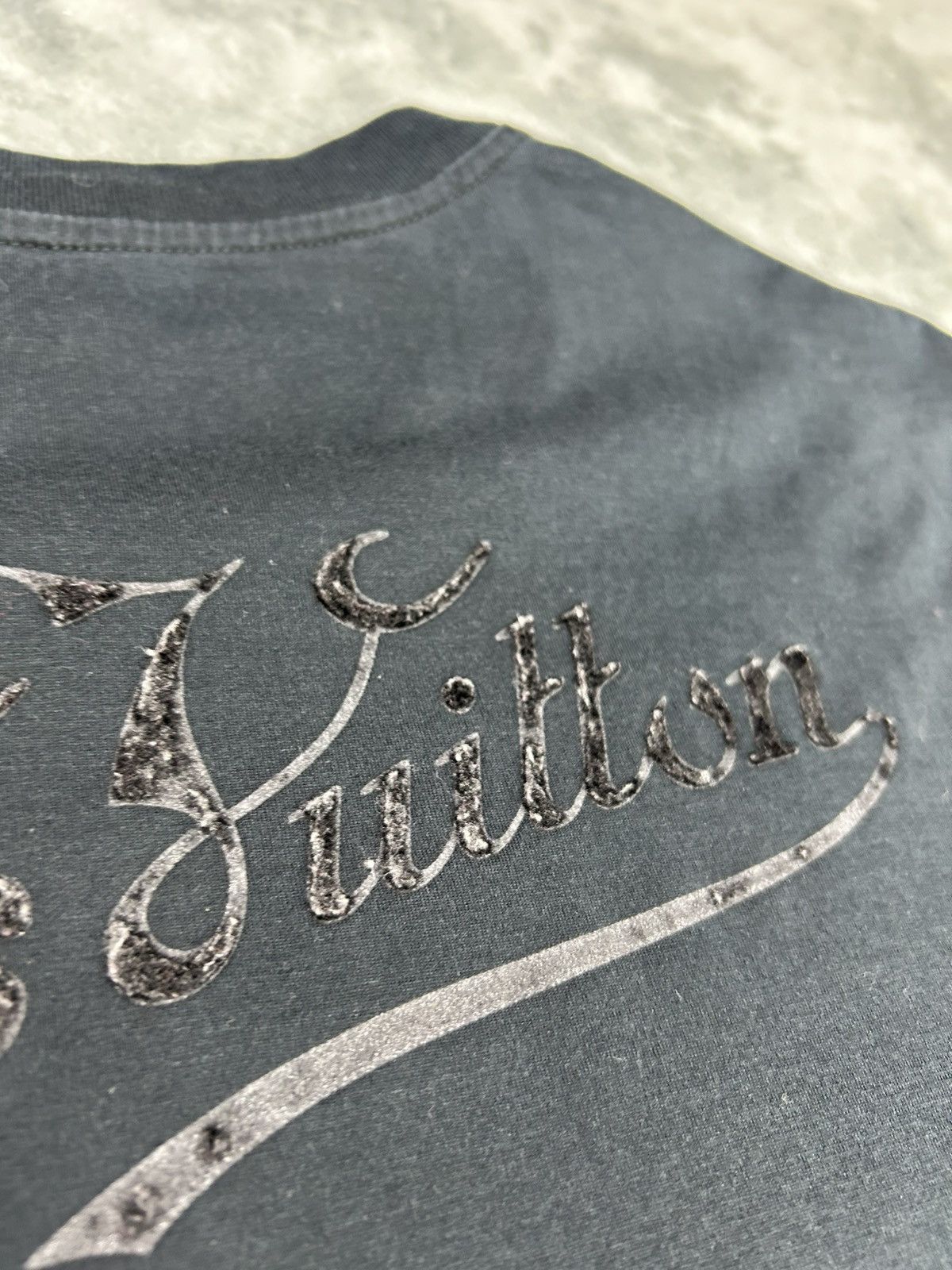 Louis Vuitton LV Louis Vuitton Longsleeve T-Shirt Size US M / EU 48-50 / 2 - 12 Thumbnail
