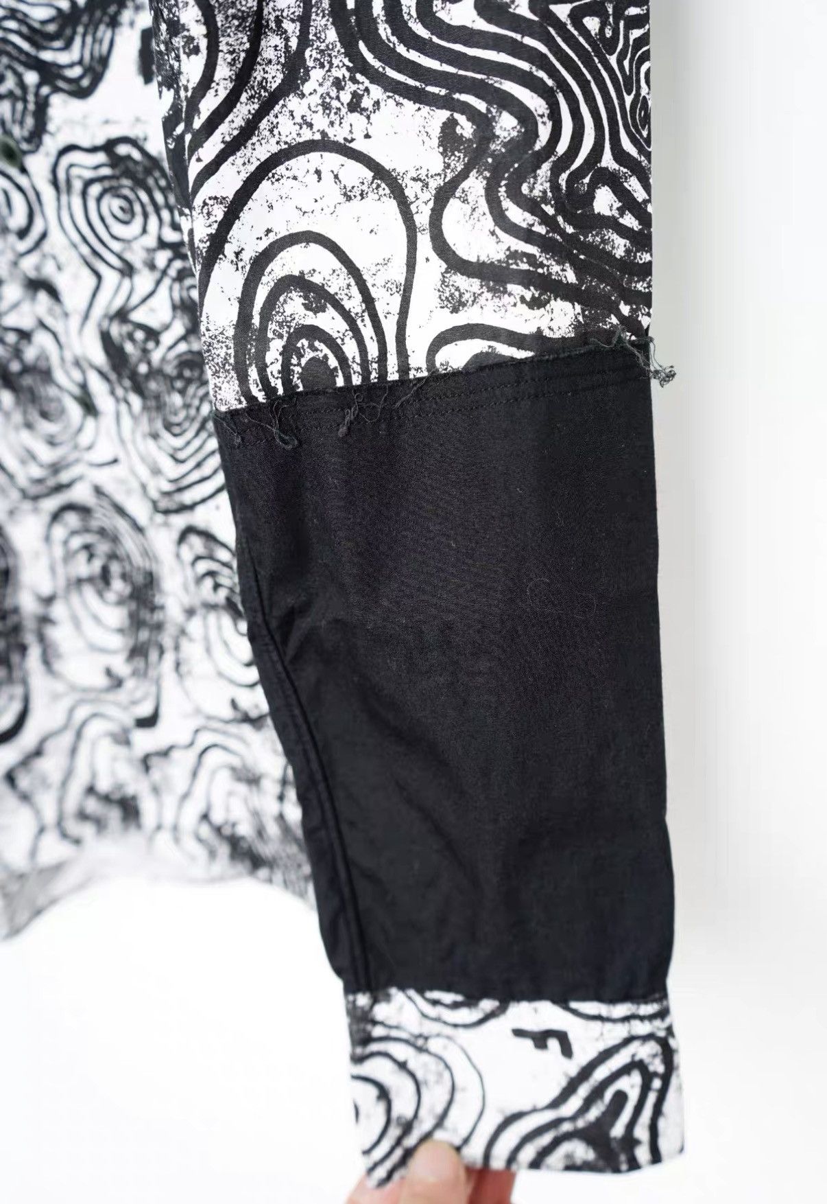 Comme des Garcons Comme des Garçons Swirl Panel Sleeve Shirt Size US M / EU 48-50 / 2 - 6 Thumbnail