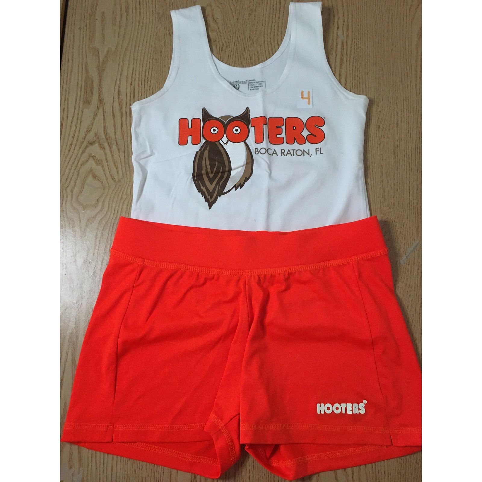 Other B16-4 Hooters Girl Uniform Tank New Shorts Boca Raton Small Size S / US 4 / IT 40 - 1 Thumbnail