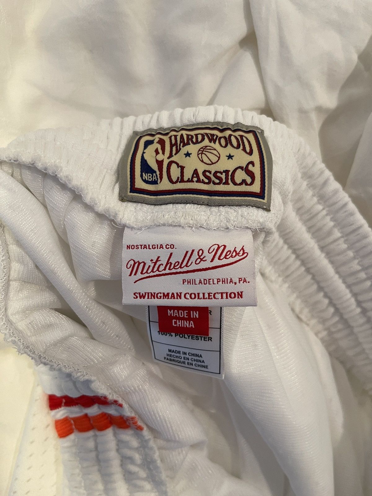 Mitchell & Ness Mitchell & Ness Miami Heat Shorts Size US 38 / EU 54 - 3 Thumbnail