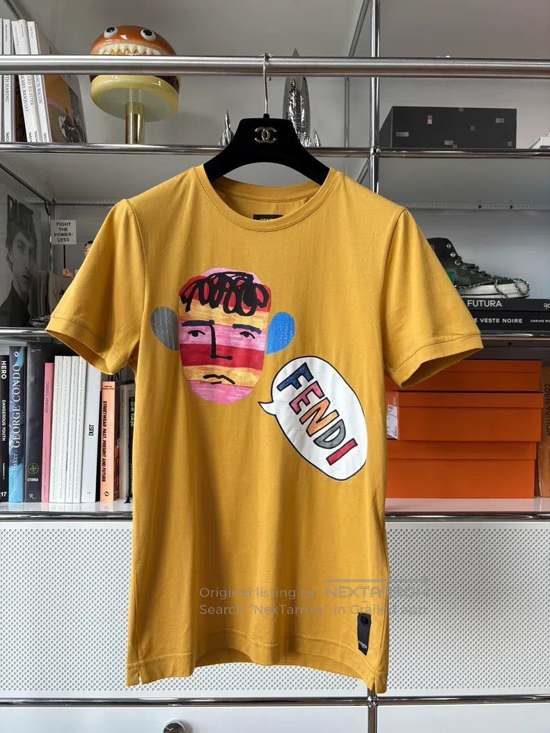 Fendi Fendi Sticker print short sleeves Size US S / EU 44-46 / 1 - 1 Thumbnail