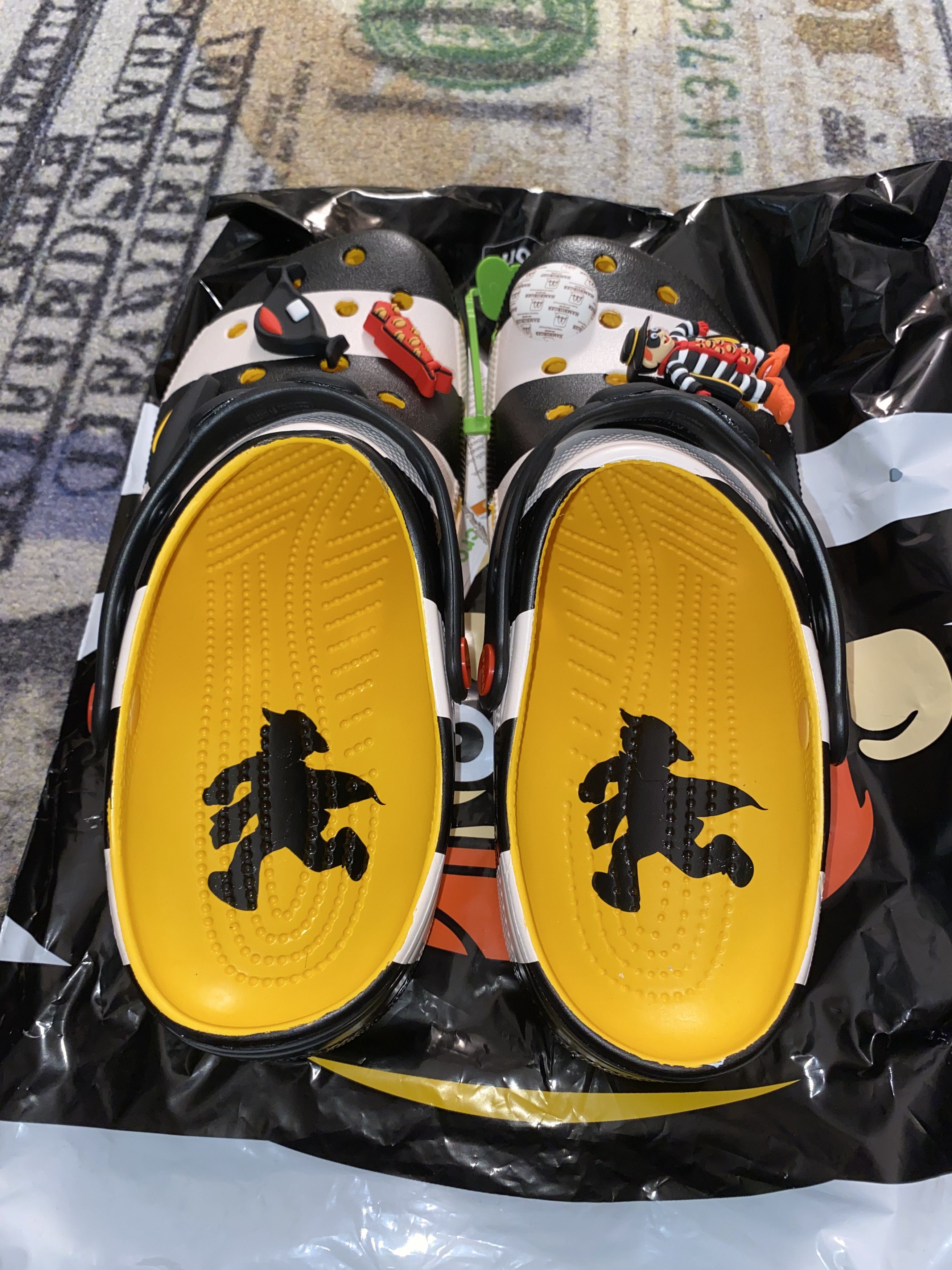Crocs Crocs Classic Clog McDonald's Hamburglar Size US 13 / EU 46 - 2 Thumbnail