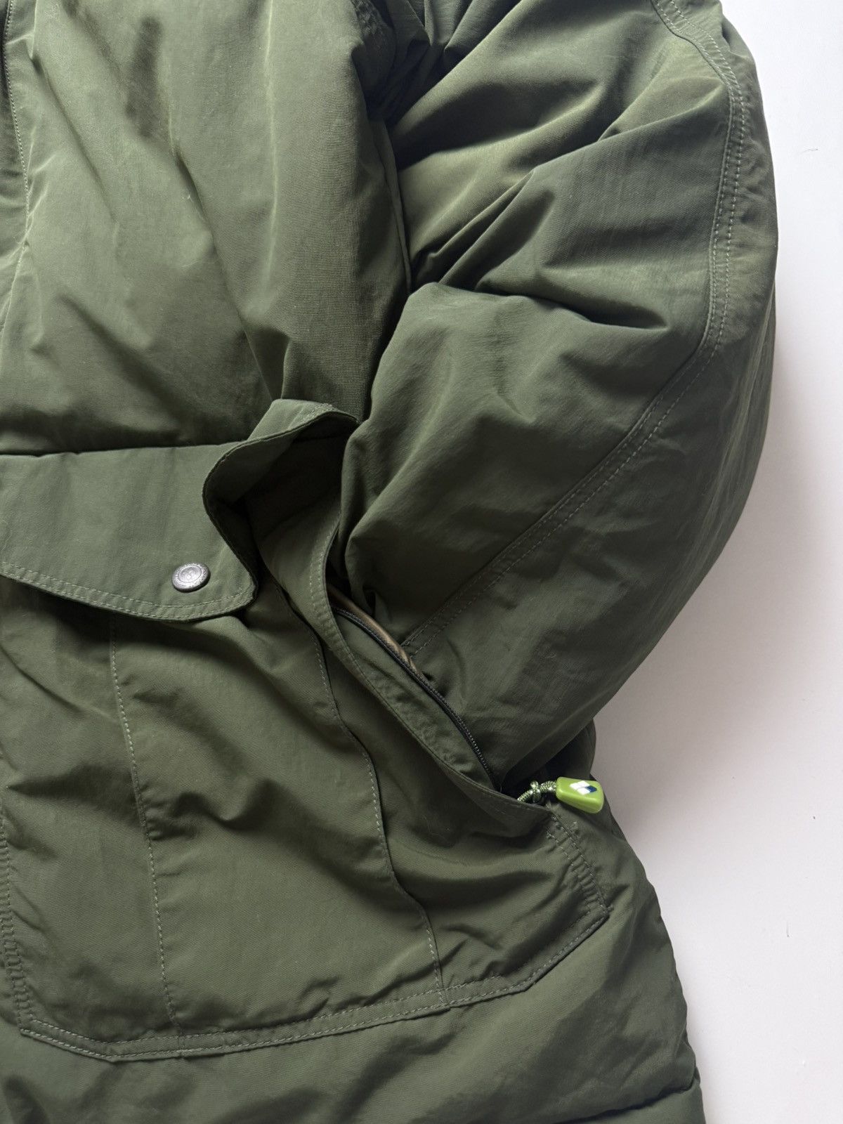 Montbell Montbell Fur Logan Down Parka khaki green Size US L / EU 52-54 / 3 - 11 Thumbnail