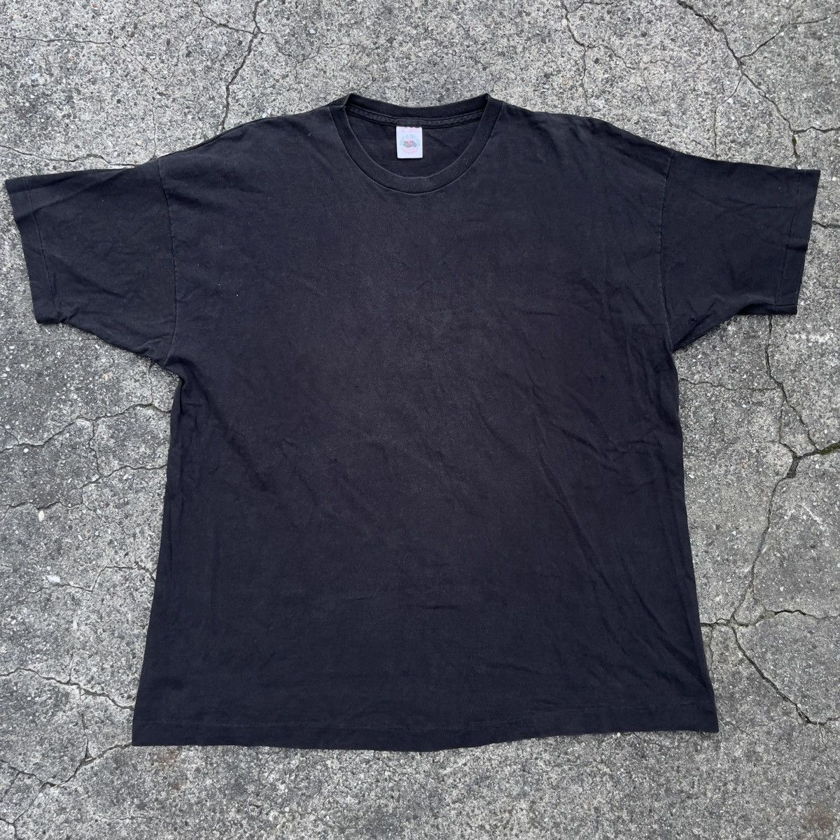 Fruit Of The Loom Vtg 90s FRUIT OF THE LOOM Black Blank Single Stitch Shirt Size US XL / EU 56 / 4 - 1 Thumbnail