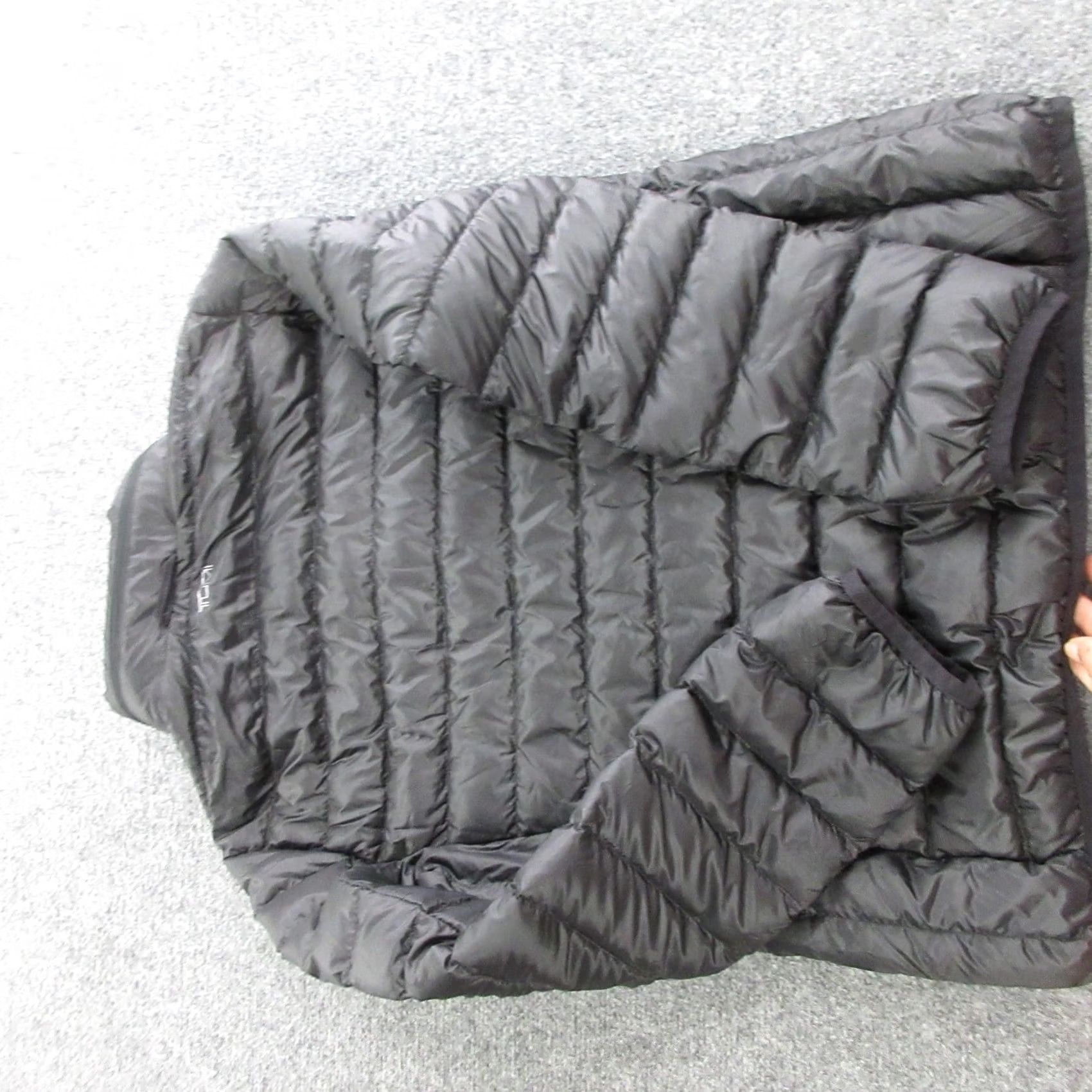 Tumi TUMI Puffer Jacket Womens Medium Black Down Full Zip Lightweight Packable Outdoor Short Sleeve: N/A Size M / US 6-8 / IT 42-44 - 7 Thumbnail