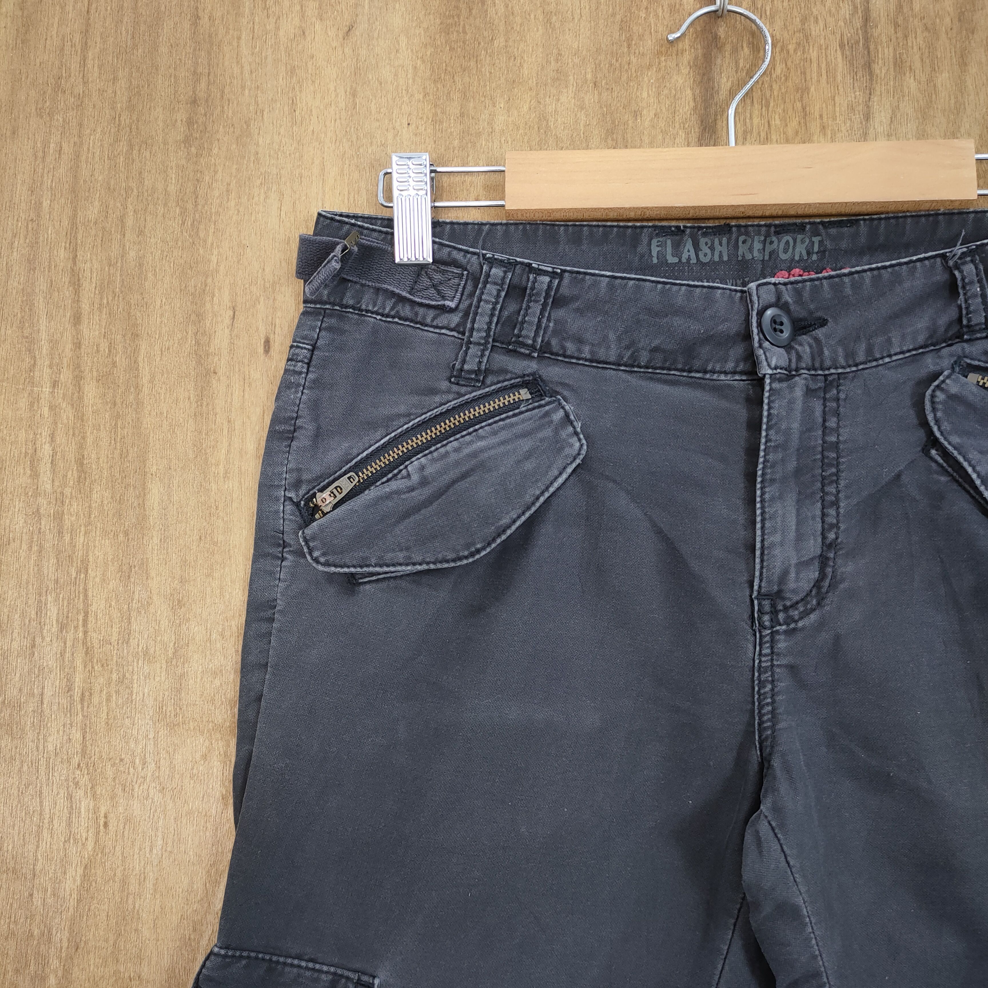 Japanese Brand VINTAGE FLASH REPORT FLARE FADED BLACK CARGO PANTS Size US 30 / EU 46 - 5 Thumbnail