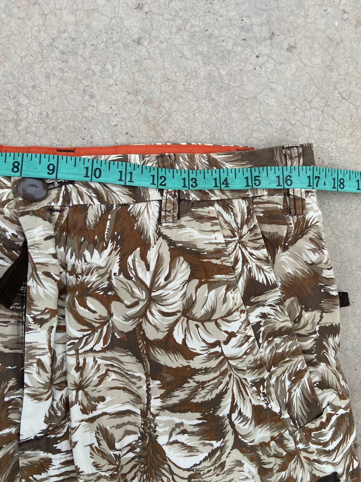 Freshjive Freshjive pants 3 quarter hawaii full print Size US 34 / EU 50 - 12 Thumbnail