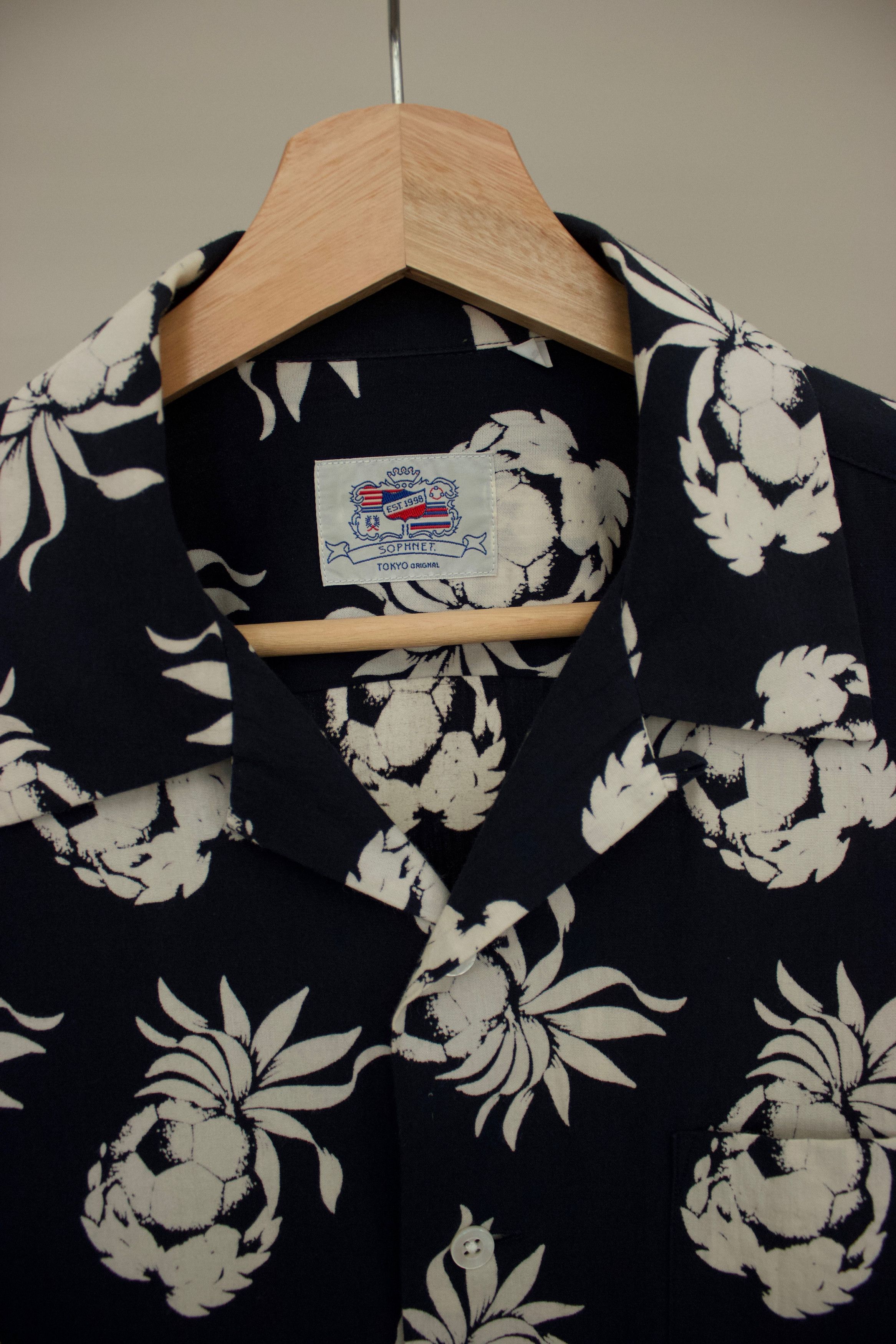 Sophnet. Hawaiian Print Camp Collar Long Sleeve Shirt Size US S / EU 44-46 / 1 - 3 Thumbnail