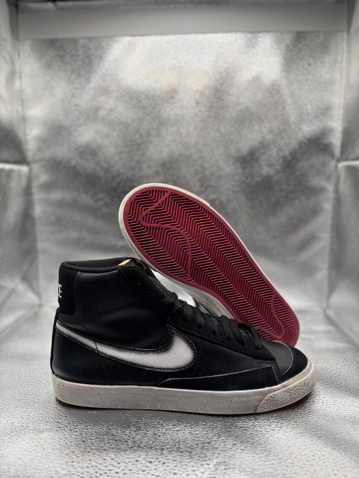 Nike Nike blazzer mid VNtG nas black summit Size US 7 / EU 40 - 1 Thumbnail