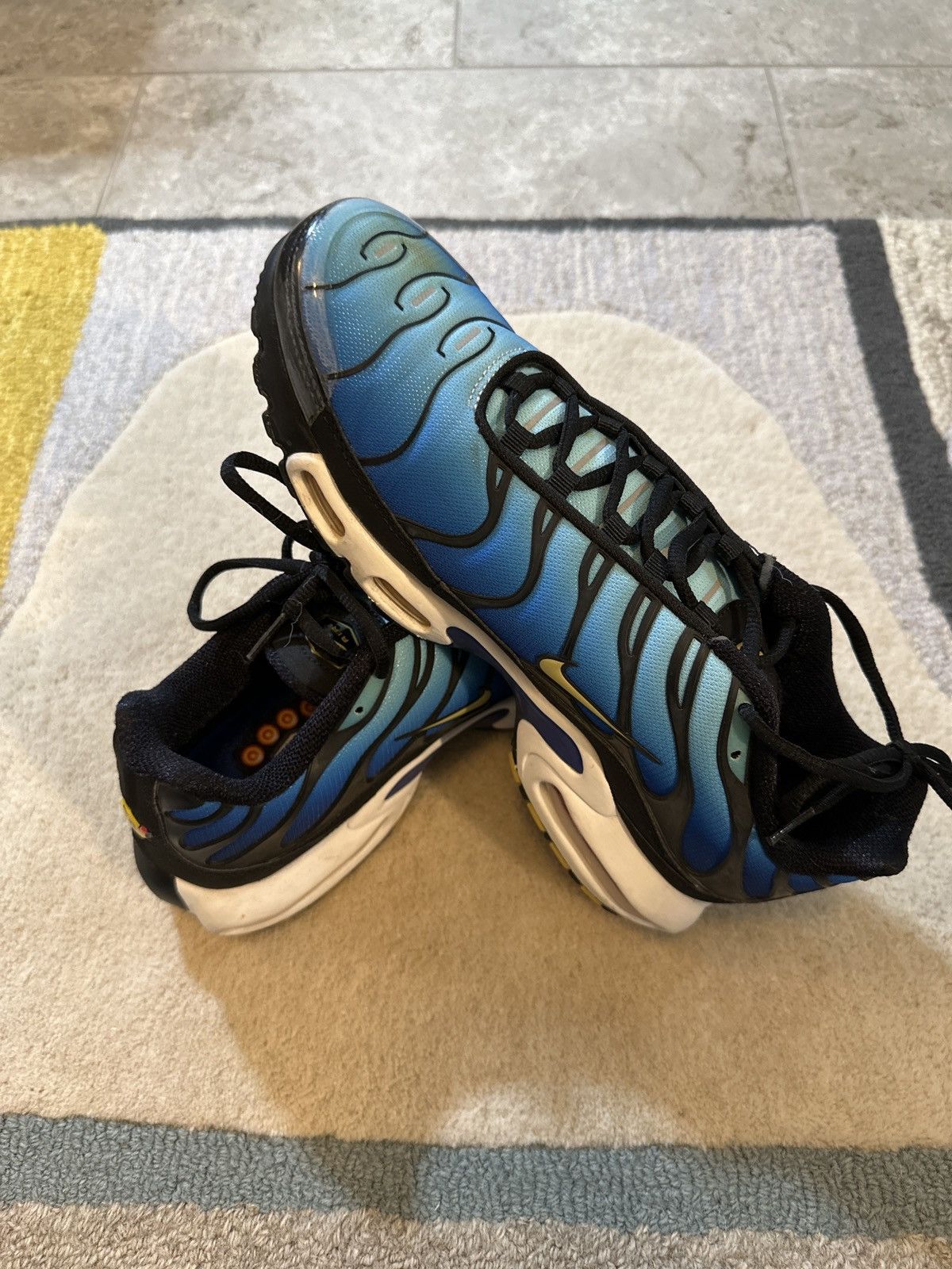 Nike Nike Air Max Plus OG 2018 ‘Hyper Blue’ - Used - Size 10.5 Size US 10.5 / EU 43-44 - 6 Thumbnail