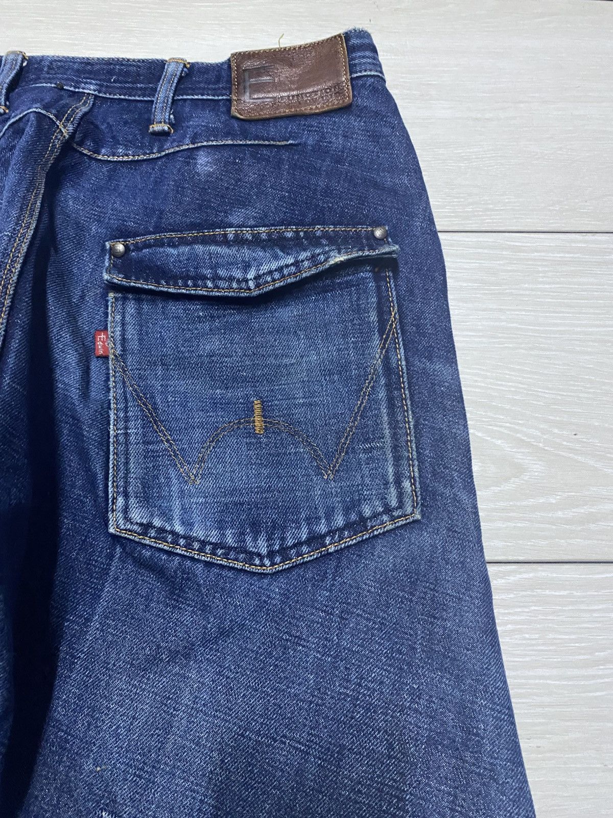 Edwin Vintage Edwin E Function Twist Leg Loose Jeans Size US 31 - 10 Thumbnail