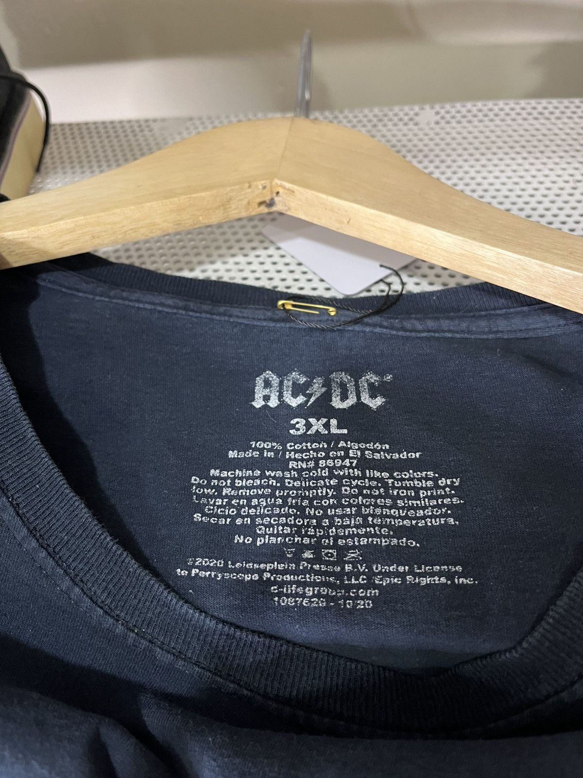 AC/DC Original T Shirt King 55 AC DC Back In Black Blue T Shirt Size US XXL / EU 58 / 5 - 4 Thumbnail