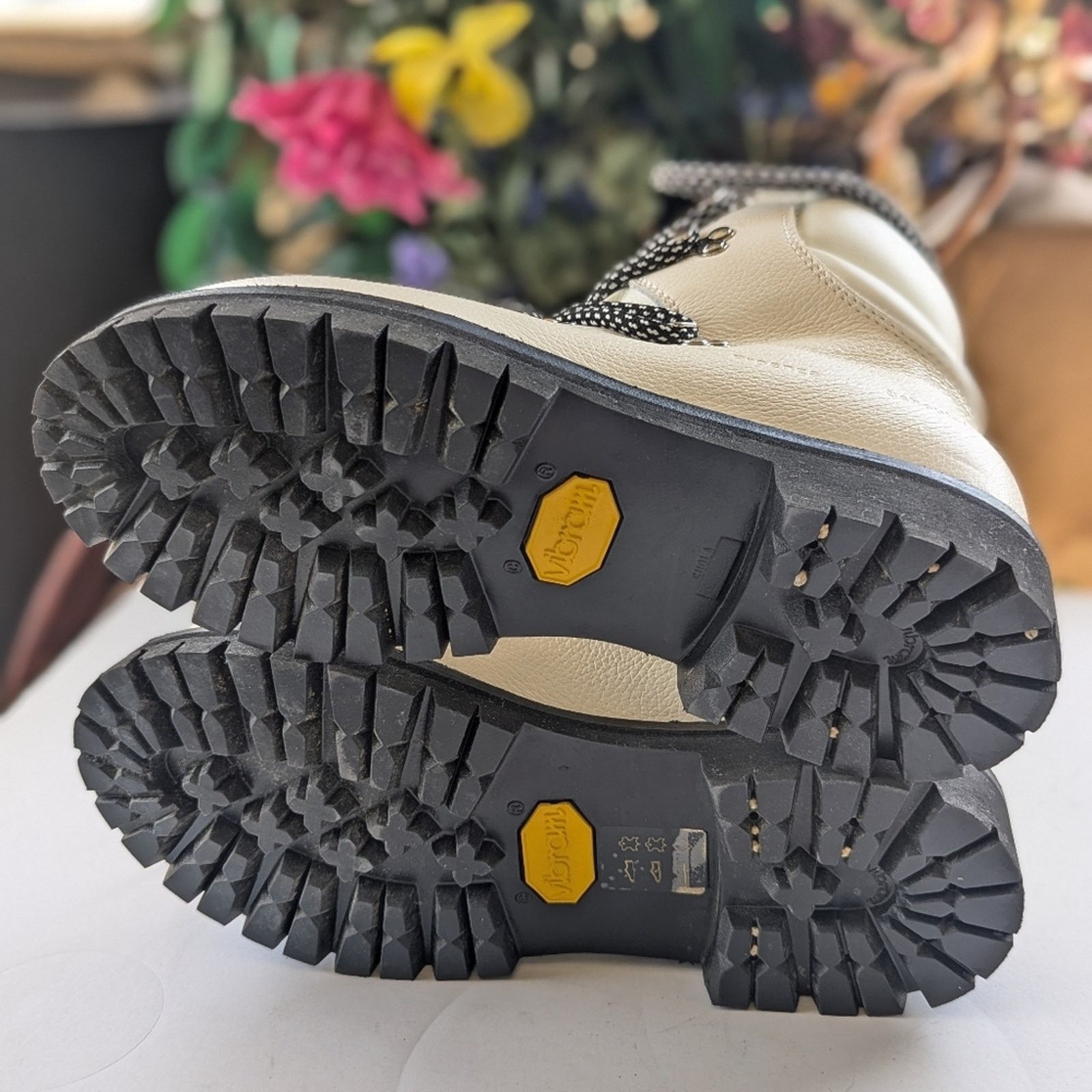Proenza Schouler Proenza Schouler White Leather Vibram Sole Ankle Hiking Boot Size US 7 / IT 37 - 10 Thumbnail