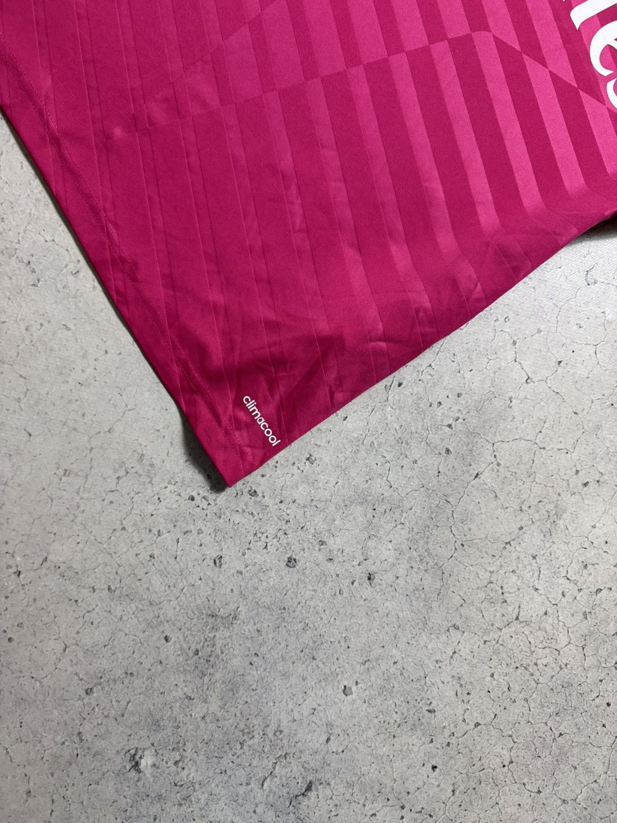 Adidas Adidas FC Real Madrid 2014/2015 Soccer Jersey Vintage Pink Size US S / EU 44-46 / 1 - 2 Thumbnail