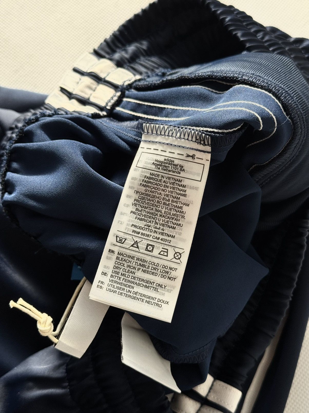 Adidas Adidas Balenciaga Style baggy Track Pants Hype Sweatpants Size US 32 / EU 48 - 14 Thumbnail