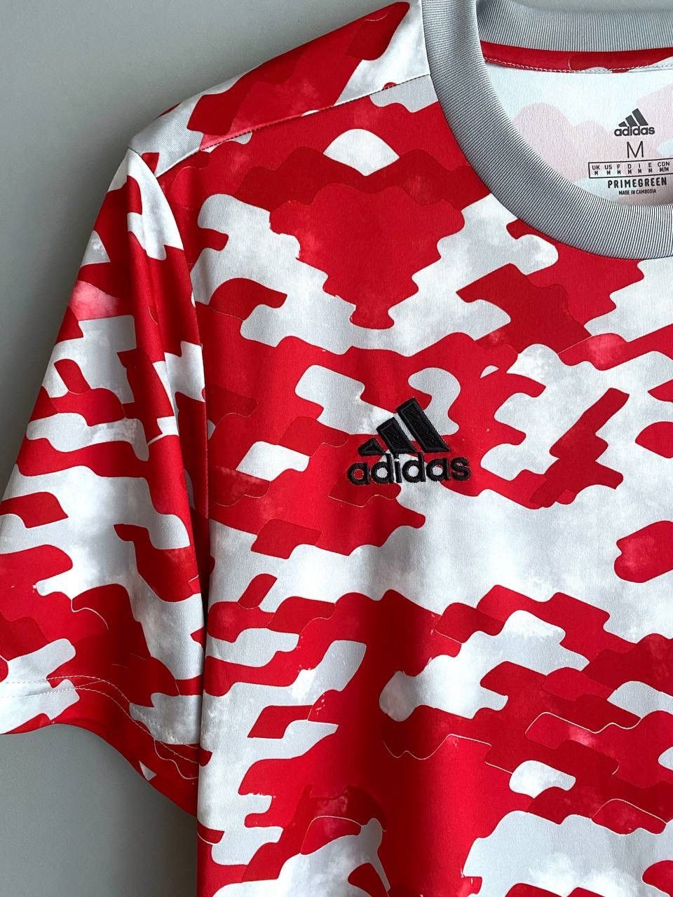 Adidas Manchester United 2021/22 Pre-match Soccer Jersey, M GR3914 Size US M / EU 48-50 / 2 - 6 Thumbnail