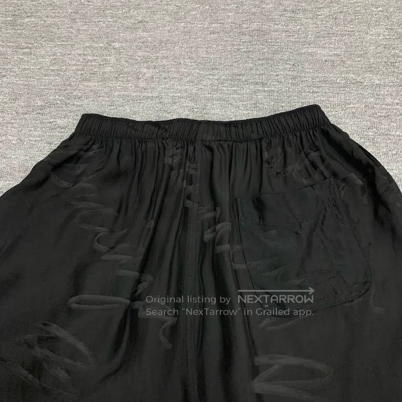 Balenciaga Balenciaga Black Full Print Silk Short Pants Size US 34 / EU 50 - 9 Thumbnail