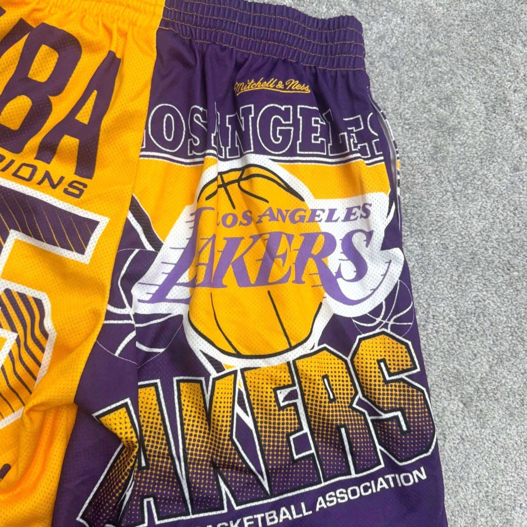 Mitchell & Ness Mitchell & Ness LA Lakers '85 Champions Split Basketball Shorts Mens M NWT Size US 31 - 5 Thumbnail