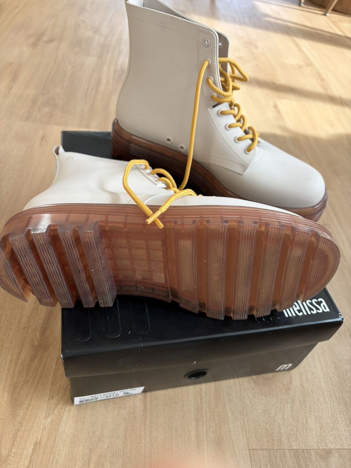 Melissa Worn once beige water resistant boots new Size US 10 / EU 43 - 2 Thumbnail
