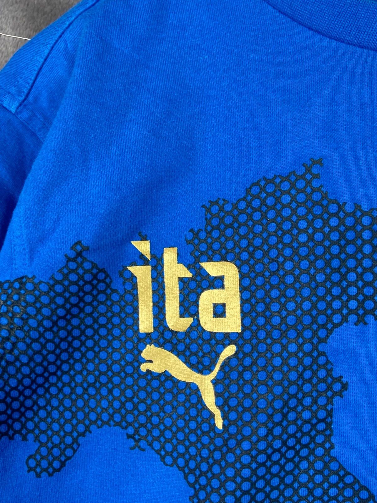 Puma Puma Italy football t-shirt vintage sportswear jersey Size US L / EU 52-54 / 3 - 3 Thumbnail