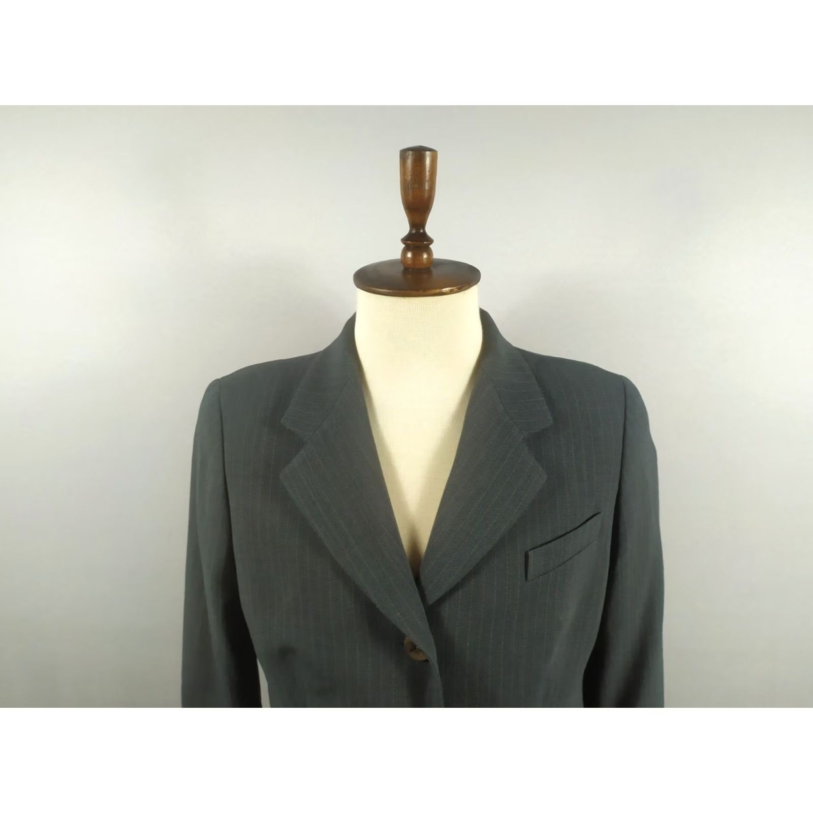 Escada VINTAGE Escada Wool Blazer Jacket Size 42 Women's Size M / US 6-8 / IT 42-44 - 5 Thumbnail