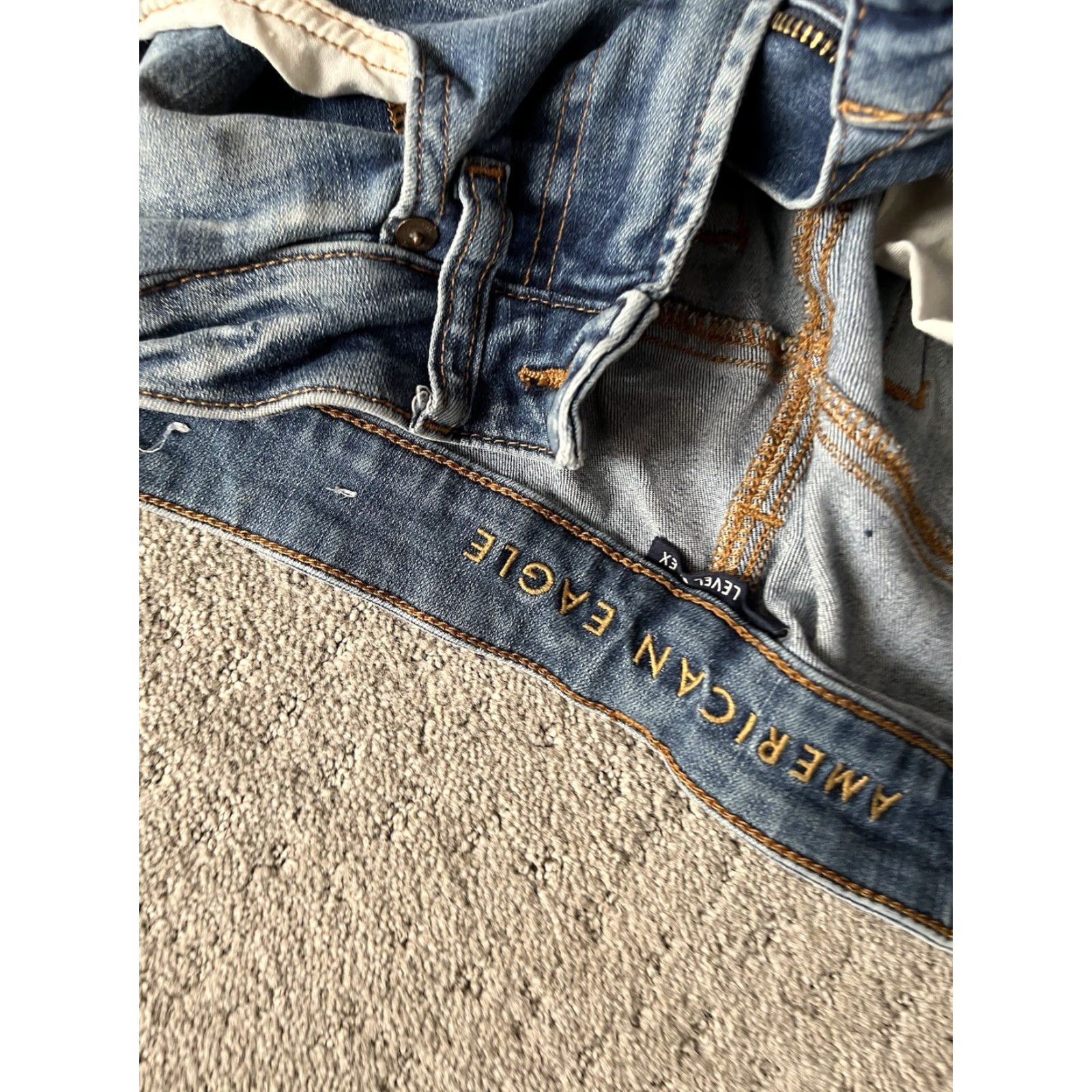 American Eagle Outfitters American Eagle Outfitters Jeans Men's Skinny 28x32 Light Wash Blue Destroyed Distressd Mens Size US 28 / EU 44 - 5 Thumbnail