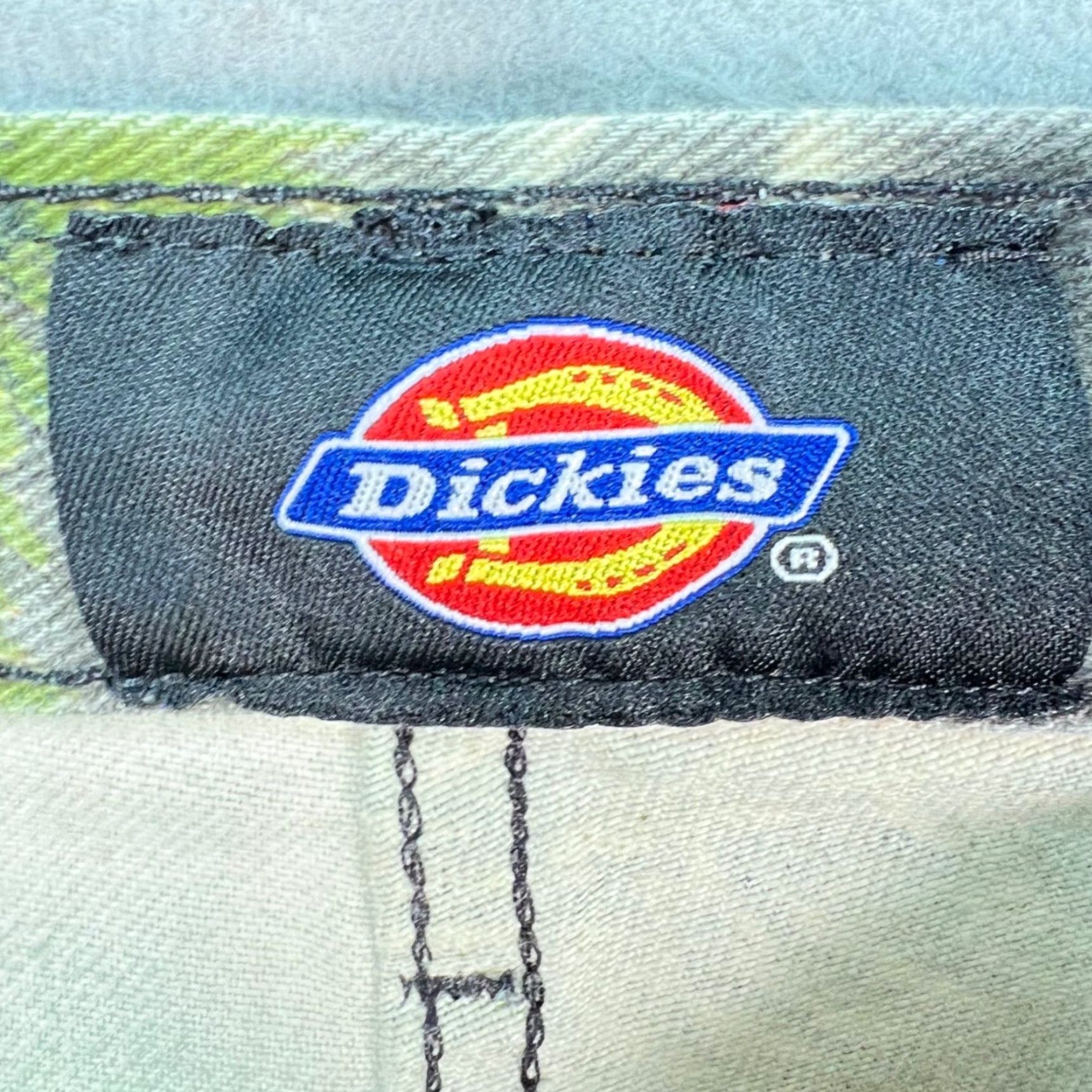 Dickies Dickies Womens Jeans Size 26 Camouflage Print w/ Pine Tree Pattern Jeans, Regular, 30 Inseam, Ankle, Cotton, Green, Pockets, Summer, Spring, Womens Size 26" / US 2 / IT 38 - 3 Thumbnail