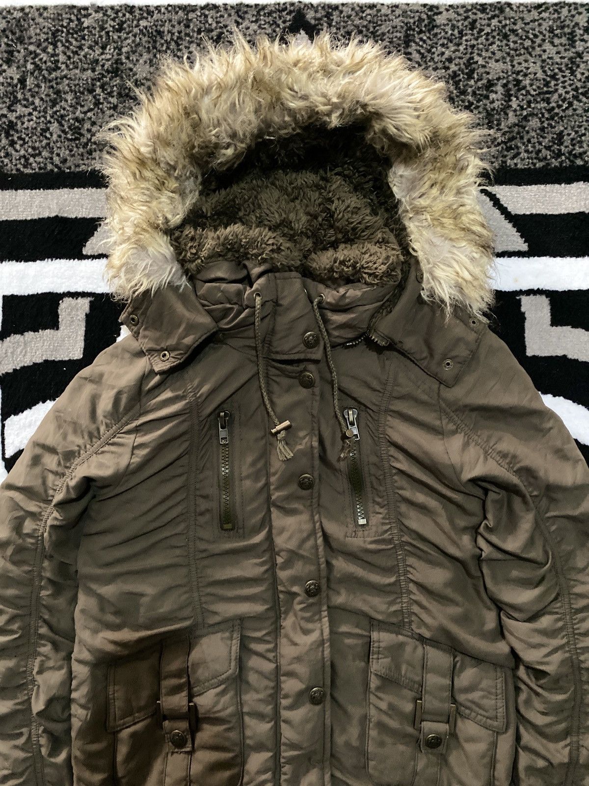Le Grande Bleu (L.G.B.) 2000s Rote Rose- Fur Hoodie Jacket Size US M / EU 48-50 / 2 - 4 Thumbnail