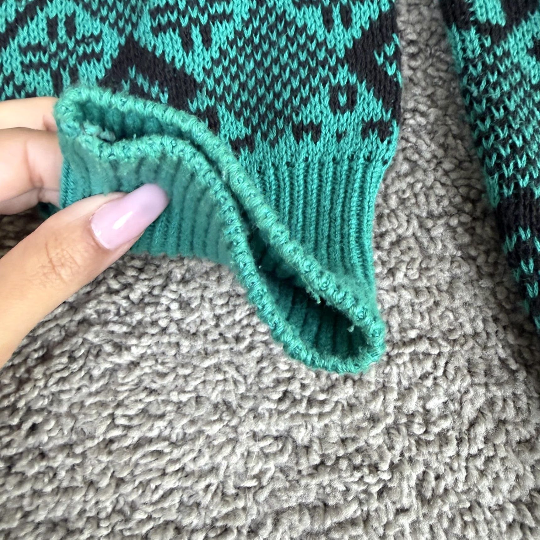 Vintage VINTAGE Newcastle Knits Sweater Mens Large Green Geometric Knit Pullover 80s Size US L / EU 52-54 / 3 - 5 Thumbnail