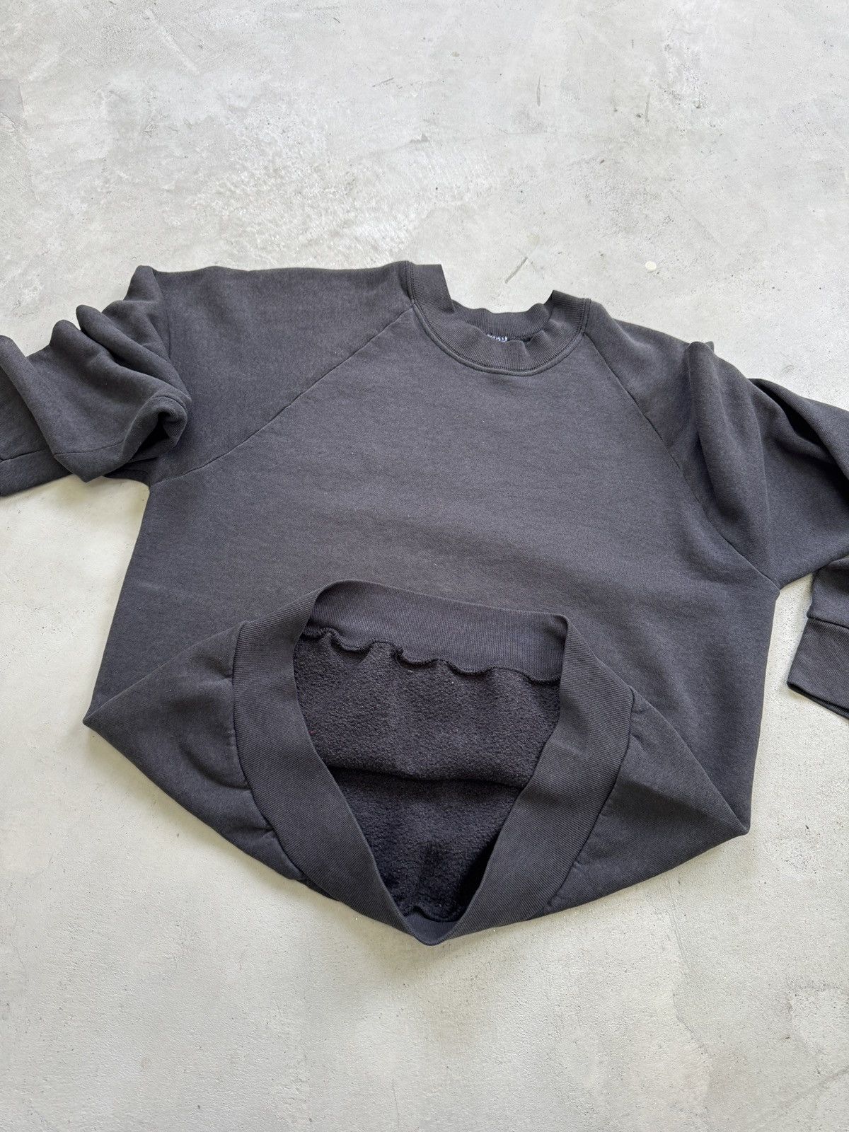 Russell Athletic × Vintage Sunfaded Vintage Black Sweater Size US XS / EU 42 / 0 - 8 Thumbnail