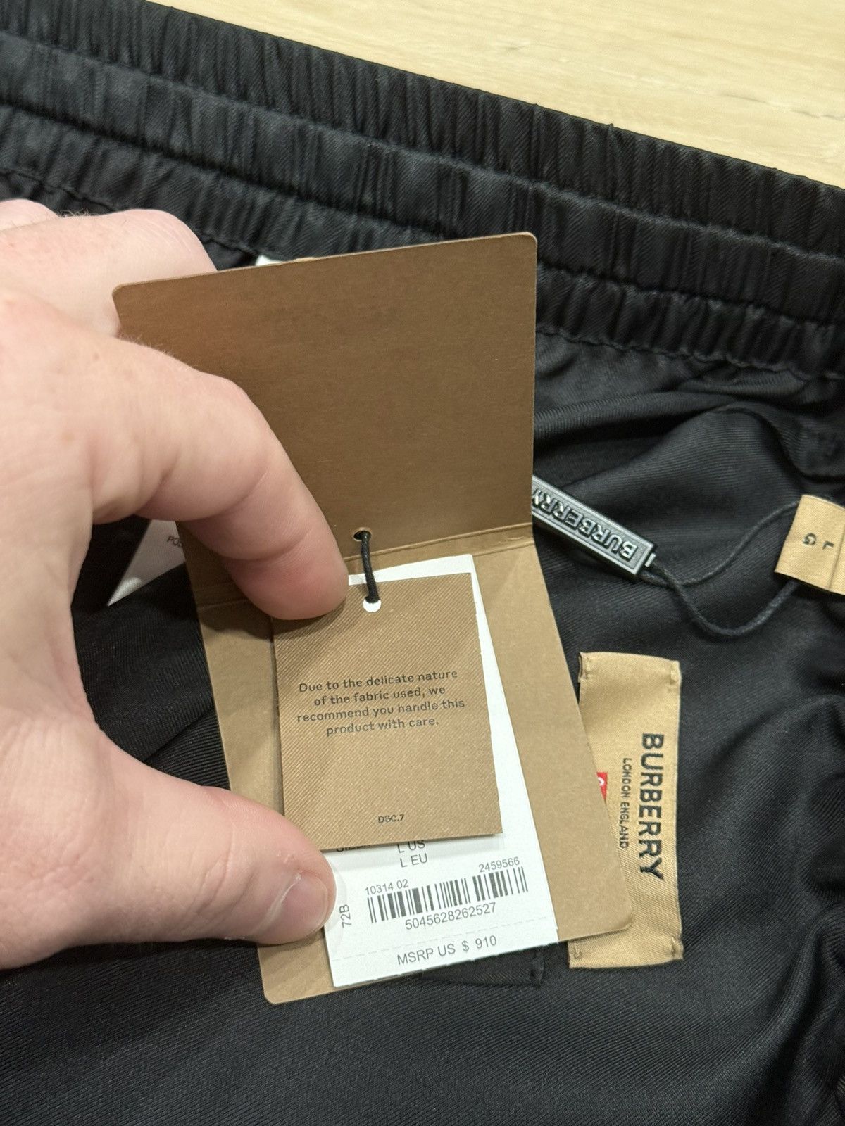 Burberry × Supreme Supreme Burberry Silk Shorts (1 of 8) Size US 34 / EU 50 - 12 Thumbnail