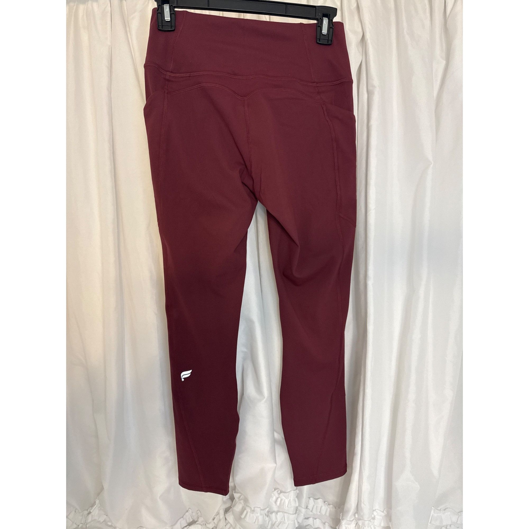 Fabletics Fabletics Oasis PureLuxe High-Waisted Legging 7/8 Merlot Med Size 27" / US 4 / IT 40 - 5 Thumbnail