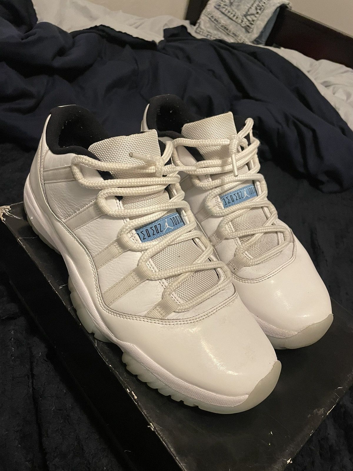 Jordan 11 Legend Blue