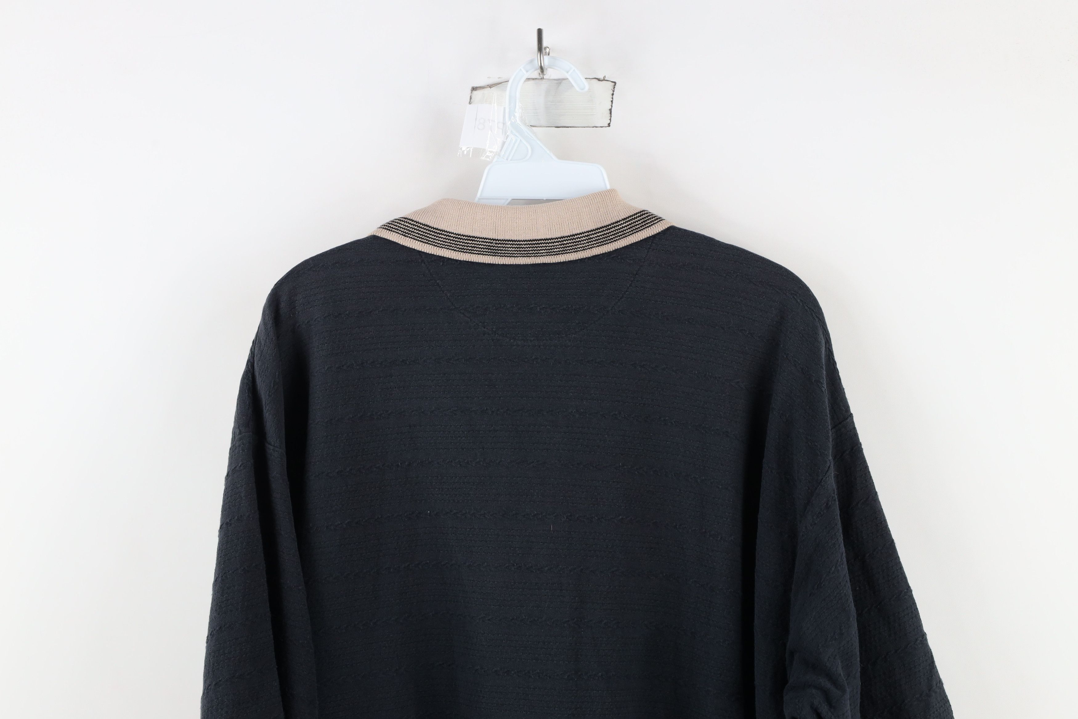 Vintage Vintage 90s Streetwear Textured Knit Collared Polo Shirt USA Size US L / EU 52-54 / 3 - 7 Thumbnail