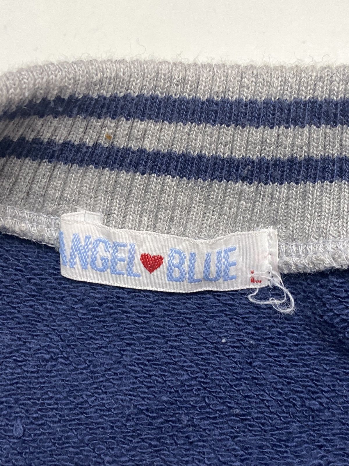 Angel Blue 1998 Angel Blue x Warner Bross - Buggs Bunny V Sweatshirt Size US M / EU 48-50 / 2 - 7 Thumbnail